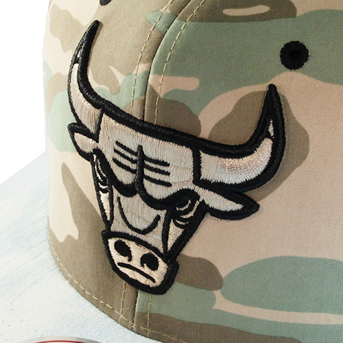 bulls camo hat