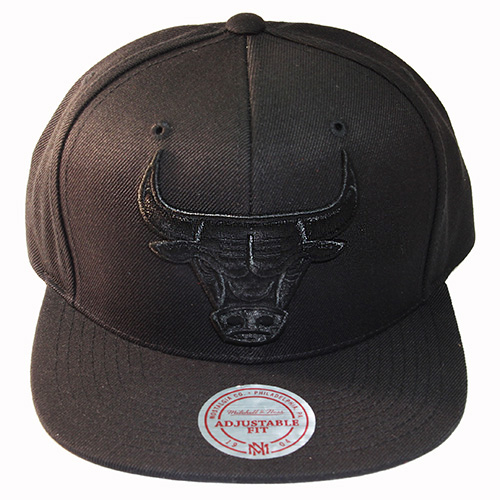 mitchell and ness black cap